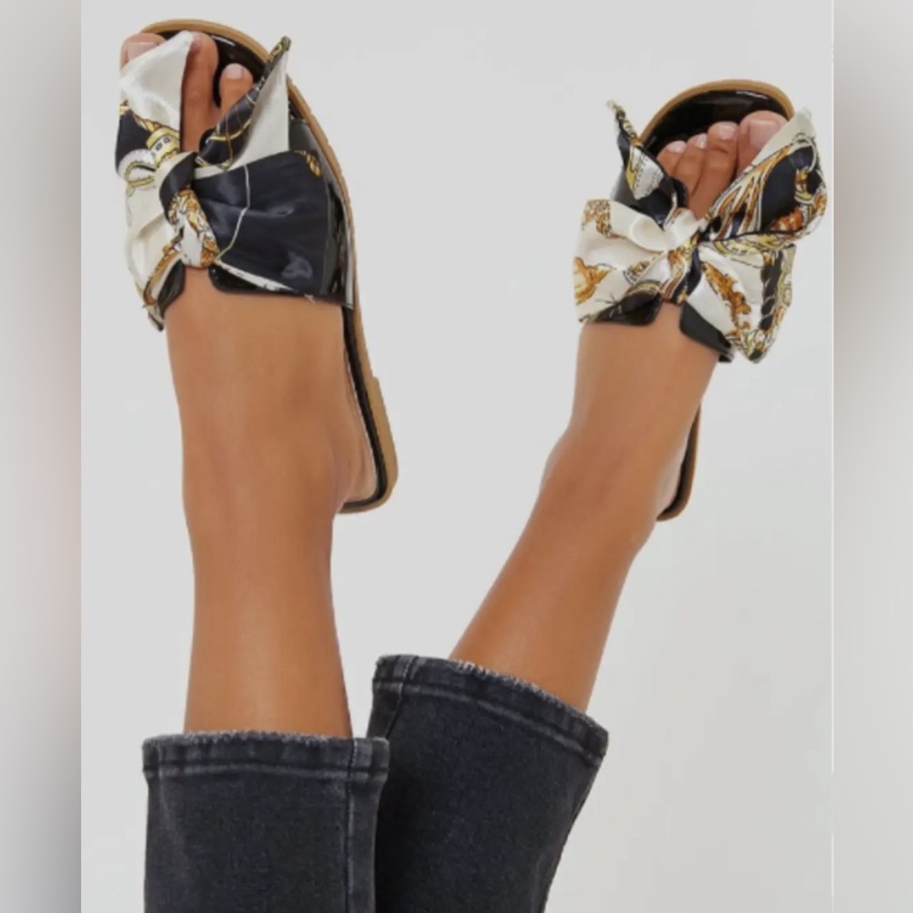 Scarf print bow flat sandals